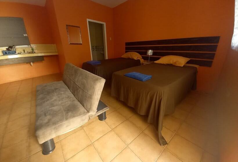 پانسیون Labrish Guest House