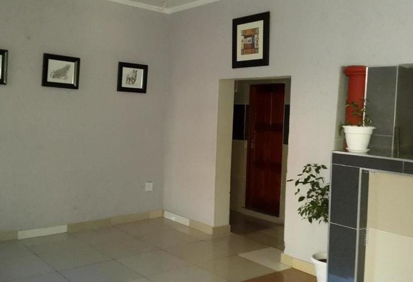 Pension Monarchy Guest House