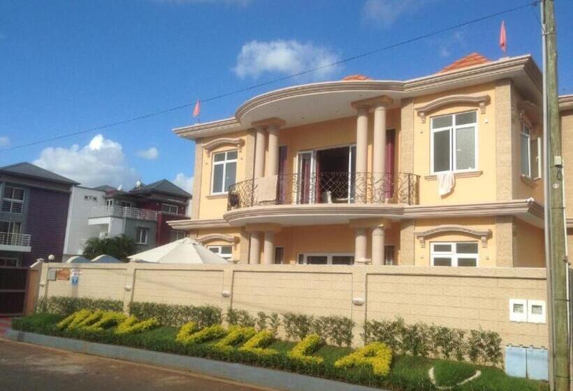 پانسیون Niv Villa