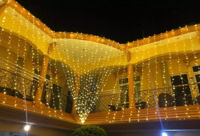 پانسیون Niv Villa