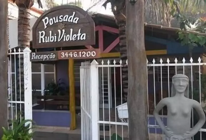 ペンション Pousada Rubbi Violeta