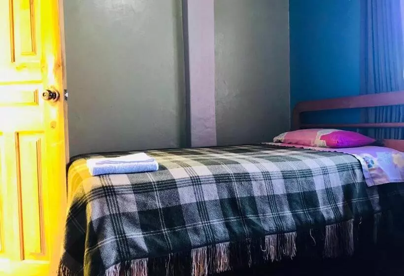 ユースホステル Hostal Princesa Maria