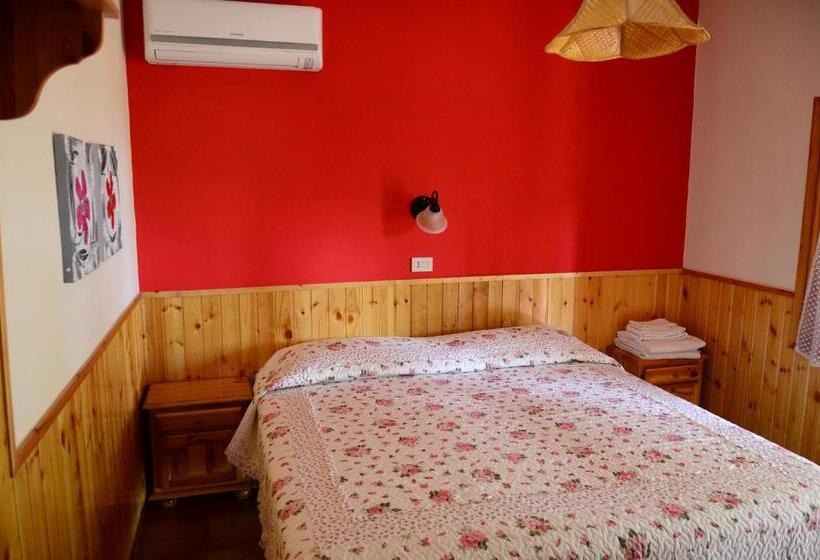 هتل Agriturismo Valle Verde