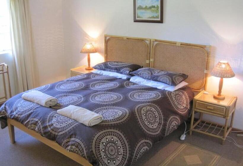 فندق Klondyke Cherry Farm