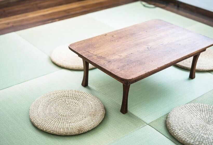 פנסיון Bacchus Kofu Guest House