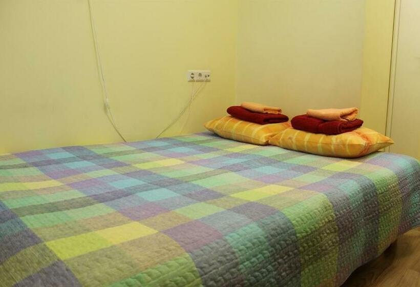 پانسیون Edgari Guesthouse