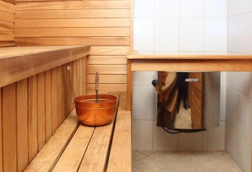 پانسیون Edgari Guesthouse