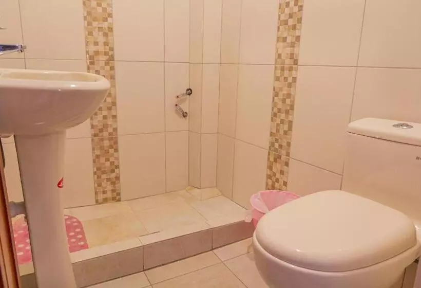 پانسیون Hostal Sonia