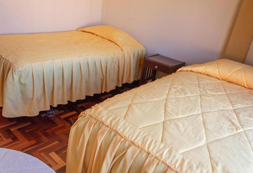 پانسیون Hostal Sonia