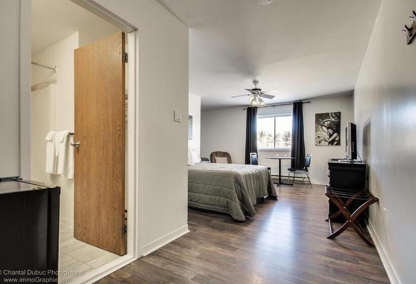 فندق صغير Auberge Motel Drakkar