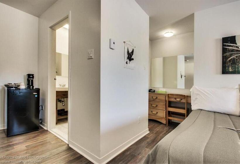 فندق صغير Auberge Motel Drakkar