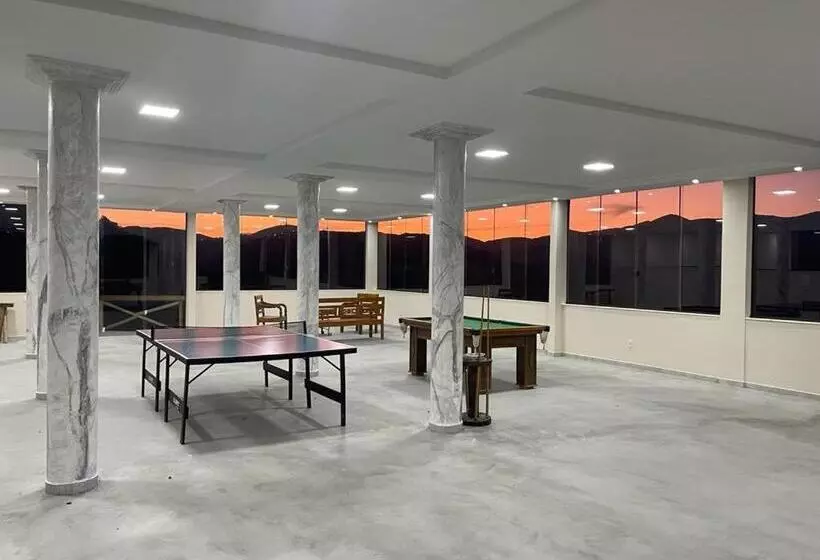 Majatalo Pousada R.n.c. Nosso Paraíso