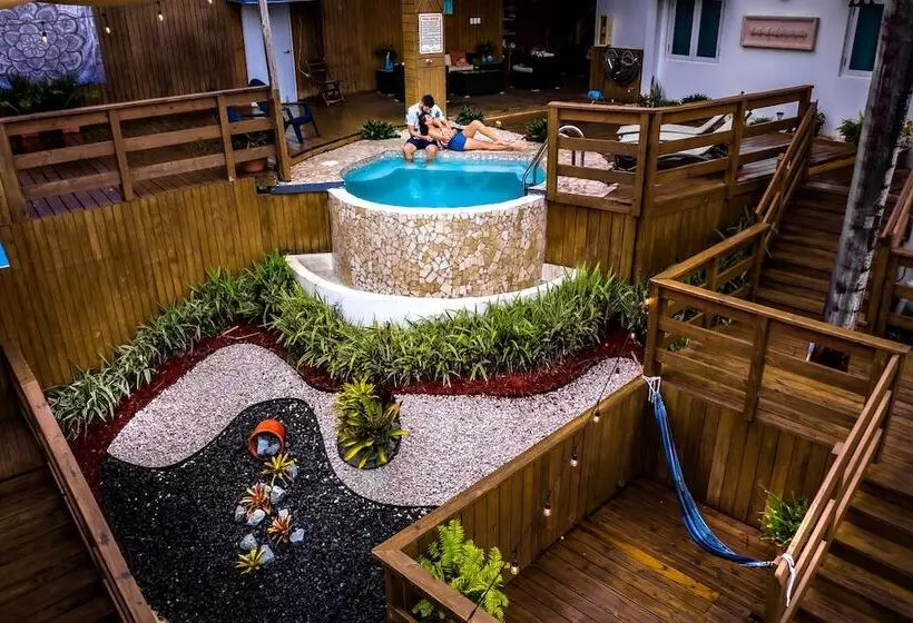 پانسیون Serenity Rincon Guesthouse