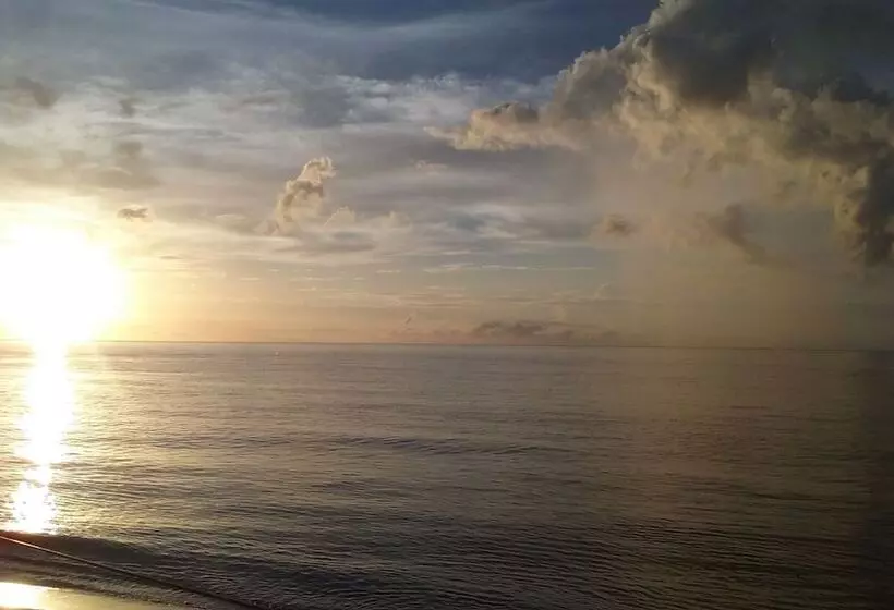 پانسیون Serenity Rincon Guesthouse