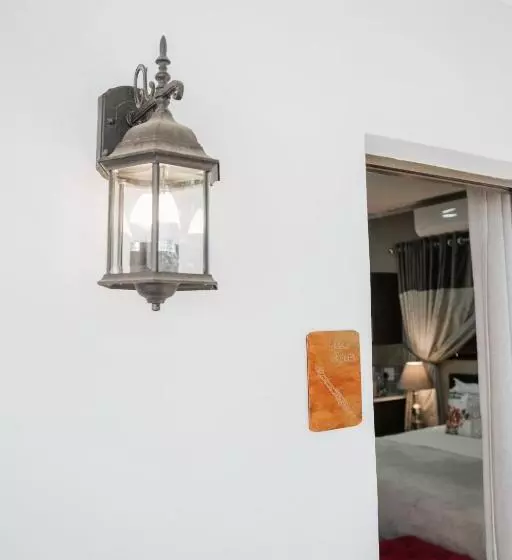 ペンション The Symphony Guest House