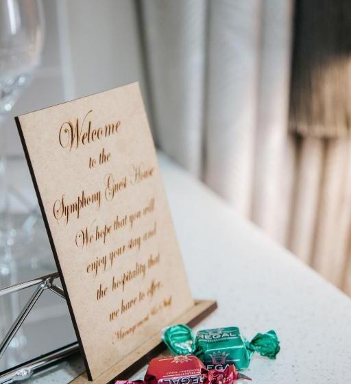 פנסיון The Symphony Guest House