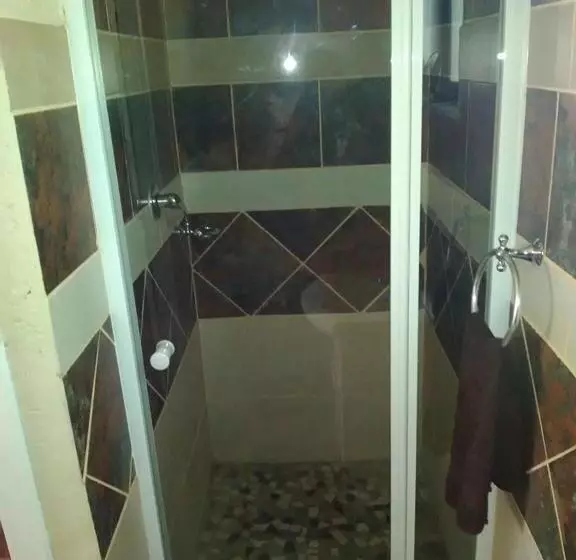 ペンション Camelot Estate Lodging