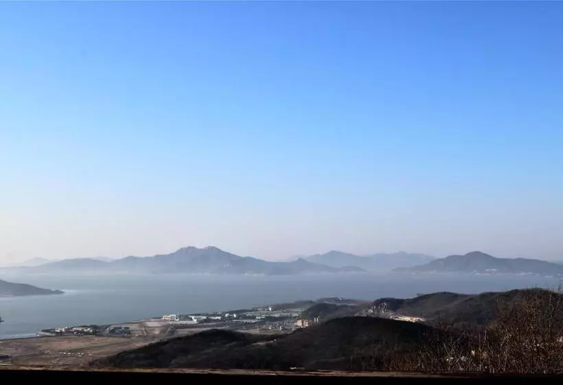 پانسیون Korus Guesthouse