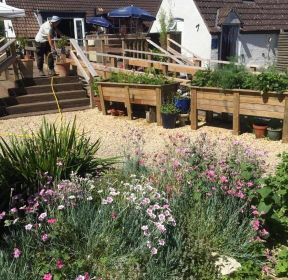 فندق Helen Browning's Royal Oak