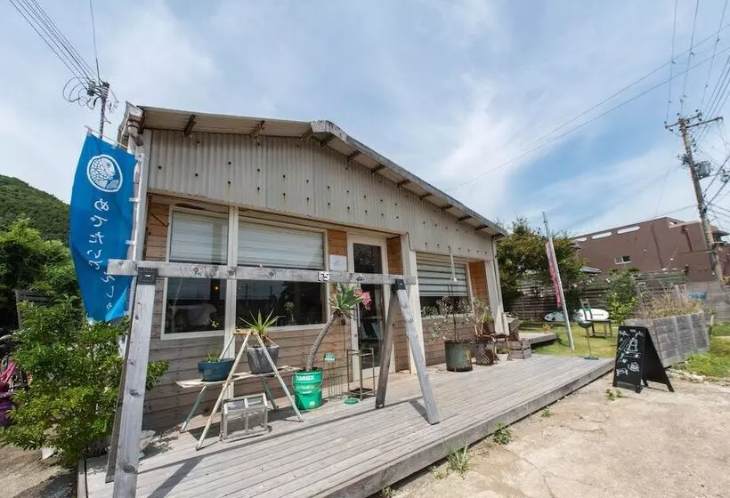 ペンション Cafe&guest House Kaede Hostel