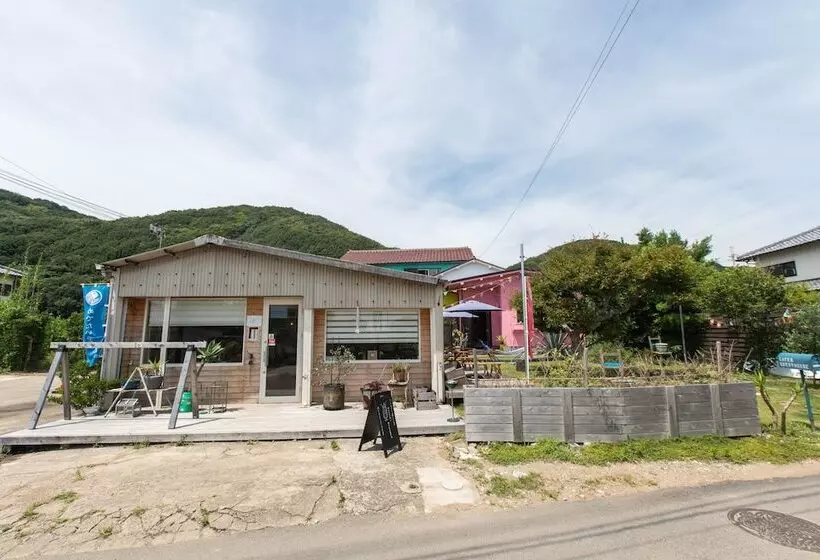 ペンション Cafe&guest House Kaede Hostel