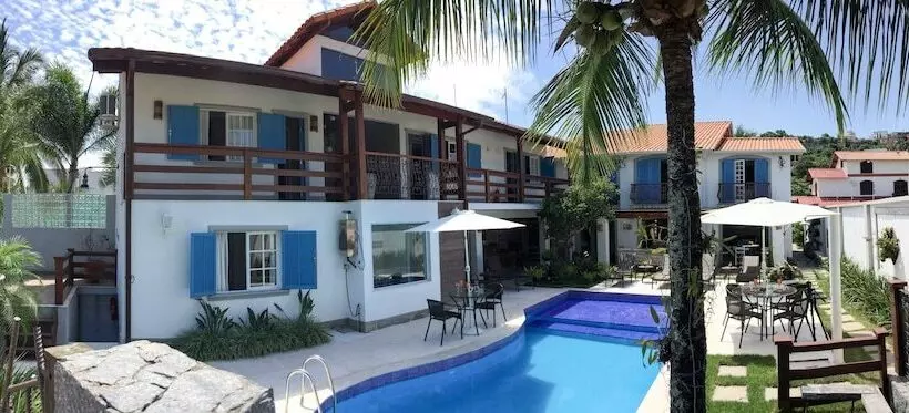 Majatalo Camboinhas Pousada Casa Das Janelas Azuis