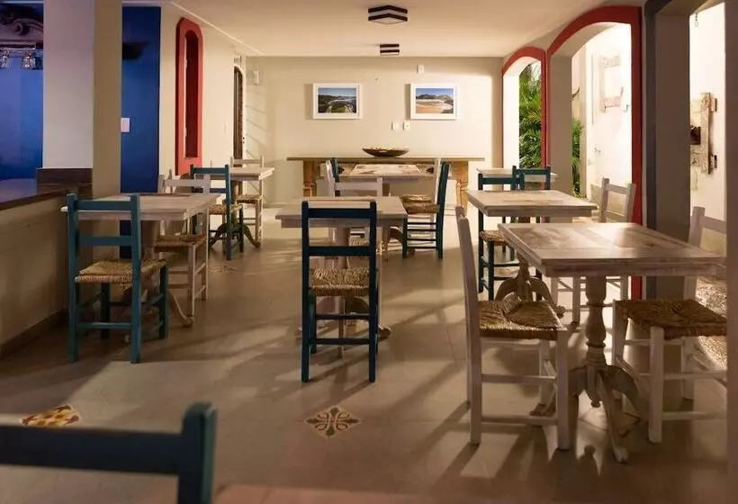 Majatalo Camboinhas Pousada Casa Das Janelas Azuis