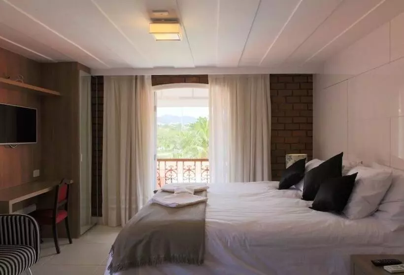 Majatalo Camboinhas Pousada Casa Das Janelas Azuis