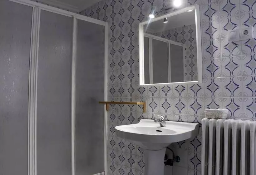 ペンション Hostal La Uva