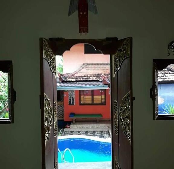 ペンション Kubu Pilatus Inn