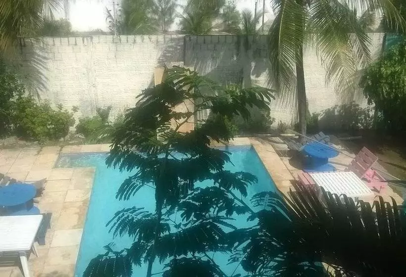 Majatalo Pousada Canto Dos Passaros