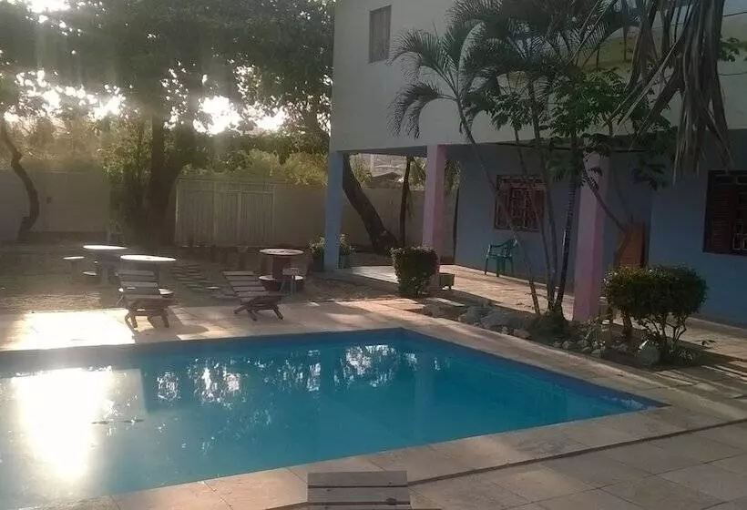 Majatalo Pousada Canto Dos Passaros