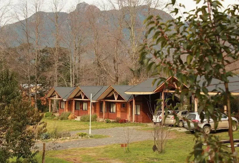 ユースホステル Hosteria Y Camping Del Bosque Pucón