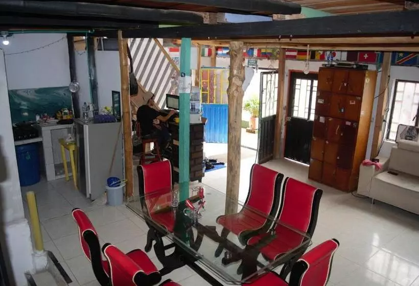 Retkeilymaja Hostal Música Y Arte