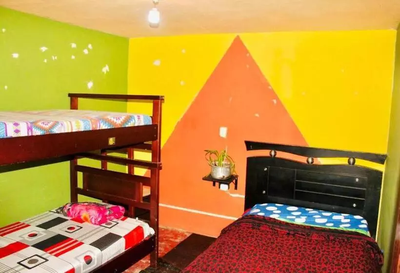 Retkeilymaja Hostal Música Y Arte