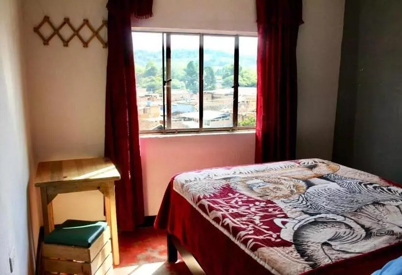 Retkeilymaja Hostal Música Y Arte