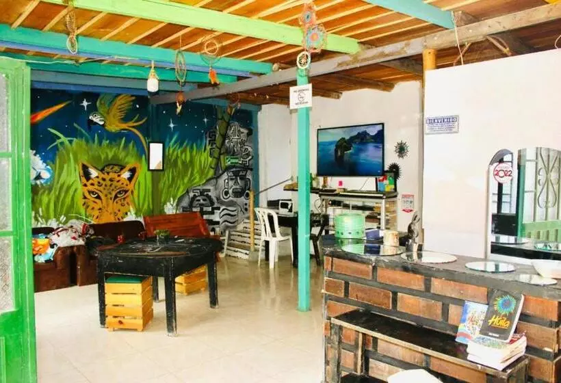 Retkeilymaja Hostal Música Y Arte