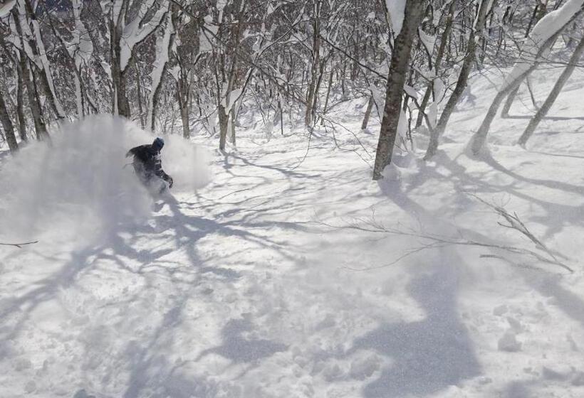 פנסיון Nori's Sharehouse Hakuba