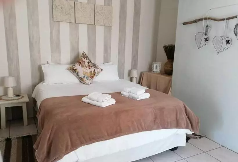 پانسیون Travel North Guesthouse