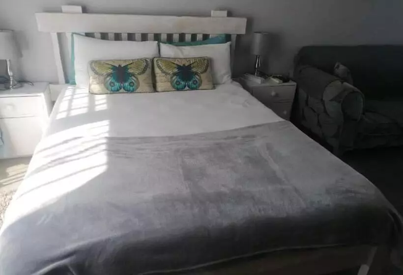 پانسیون Travel North Guesthouse