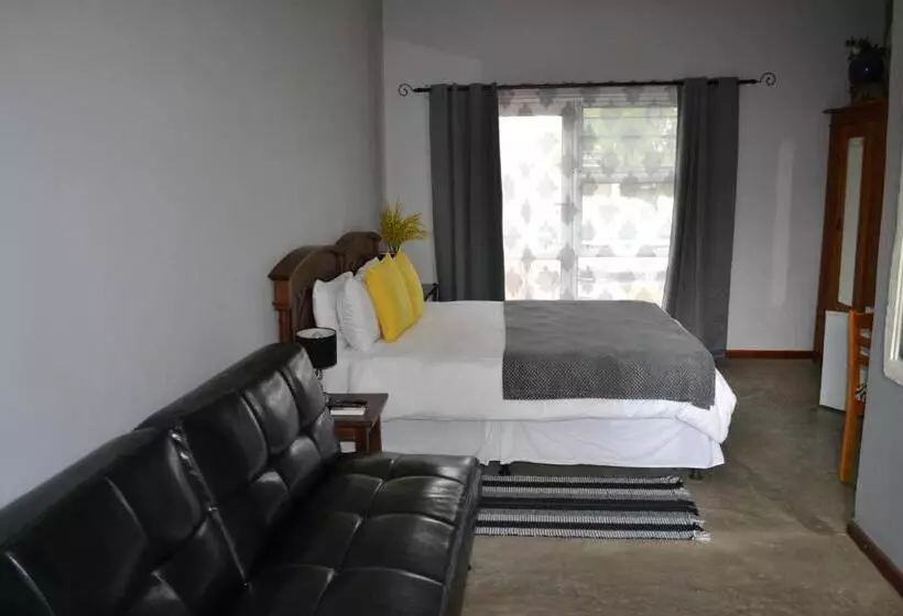 پانسیون Travel North Guesthouse