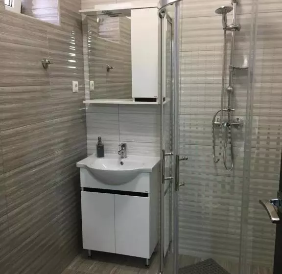 Aamiaismajoitus (B&B) Kristály Apartmanok
