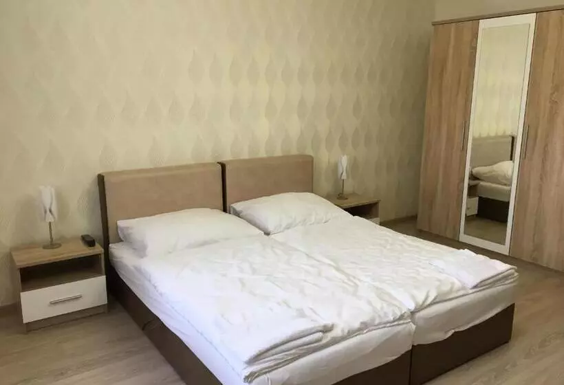 Aamiaismajoitus (B&B) Kristály Apartmanok