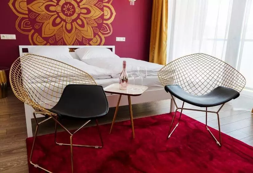 پانسیون Penzión V Inom Svete