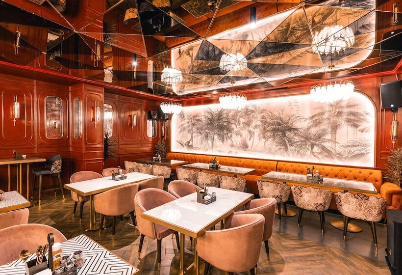 Bhagyaraj Palace   Best Hotel In Kanpur