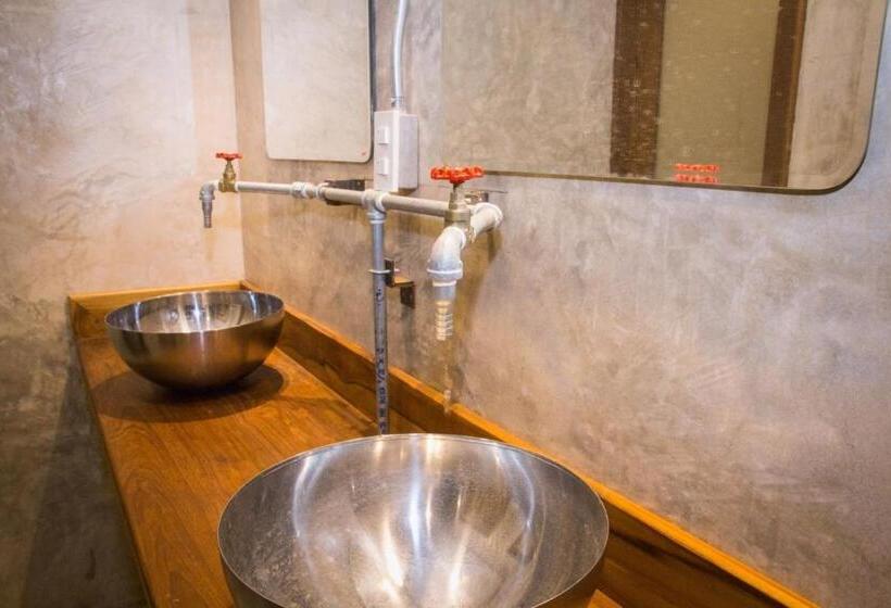 膳宿费 Classiccar Caravan