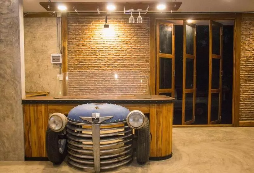 ペンション Classiccar Caravan