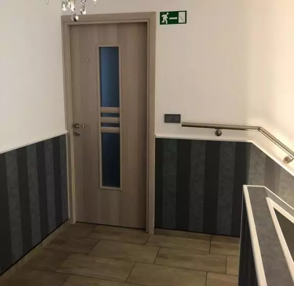 پانسیون Tardosi Vendégház