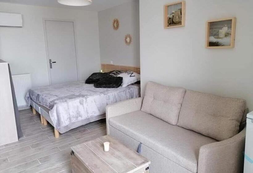 مبيت وإفطار Naphéo