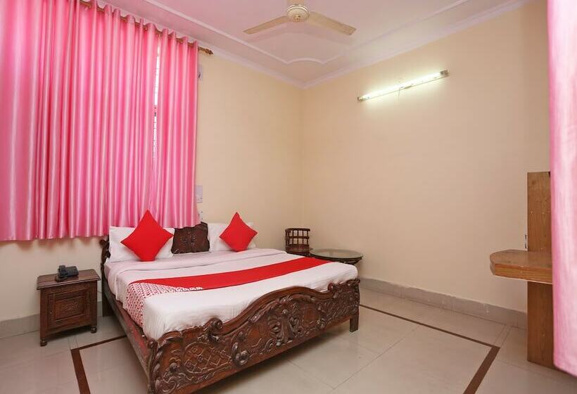 בית מלון כפרי Valley Inn, Srinagar